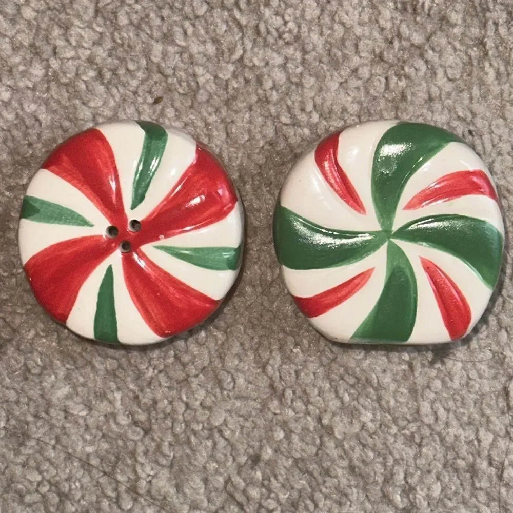 Holiday Candy Salt & Pepper Shakers!